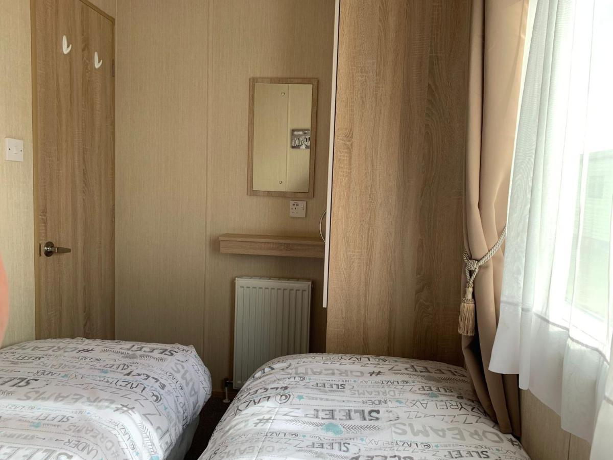 6 Berth Park Dean Saltfleet Barneys Den Hotel Exterior photo